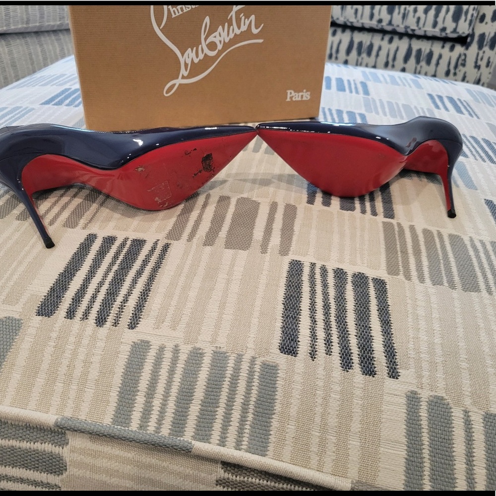 Christian Louboutin 554 Pantent leather 100m pump. - Picture 4 of 7